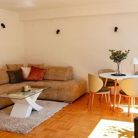 Nn Apartment Szkopje Kültér fotó