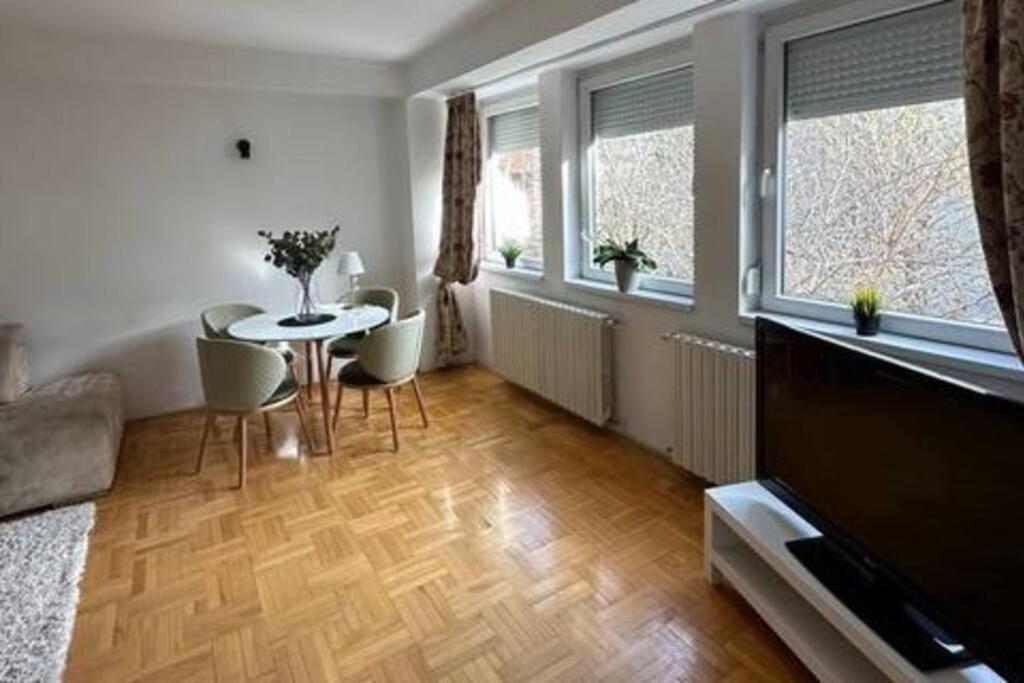 Nn Apartment Szkopje Kültér fotó
