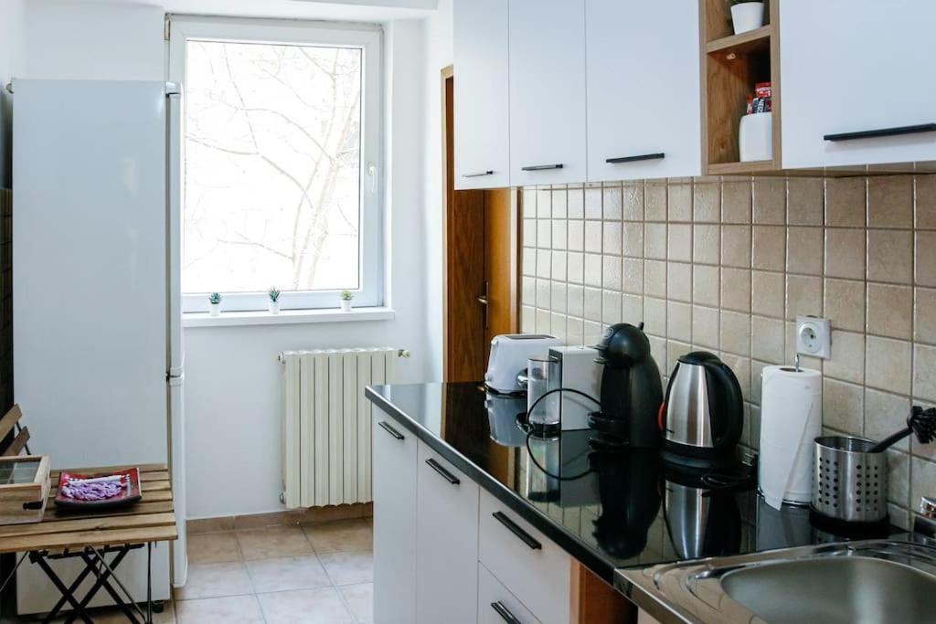 Nn Apartment Szkopje Kültér fotó